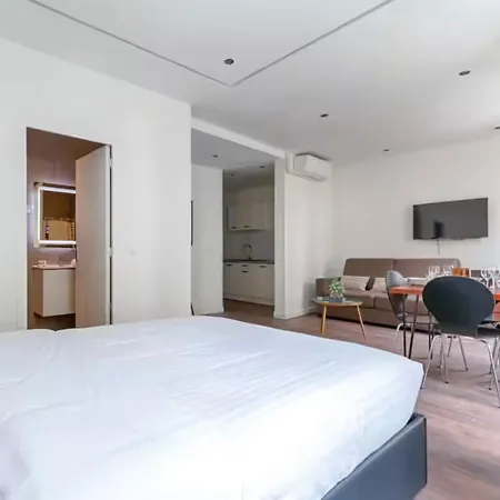 Urbanflat 203 - Beautiful In The Center Of