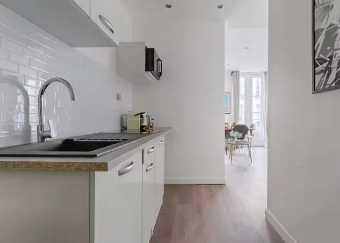 Appartement Urbanflat 203 - Beautiful In The Center Of Parijs