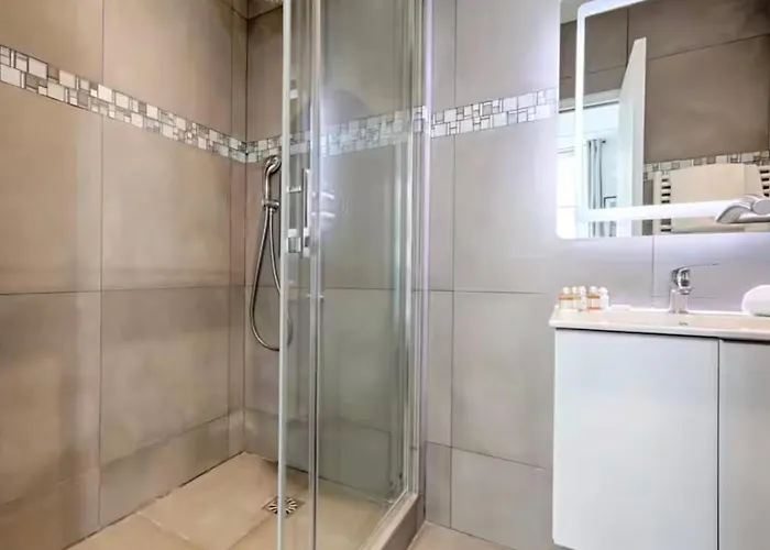 Urbanflat 203 - Beautiful In The Center Of